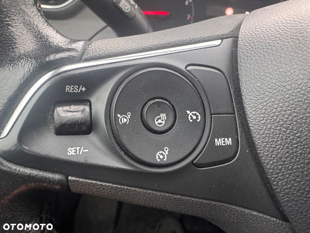 Opel Grandland X 1.2 T GPF Elegance S&S - 25