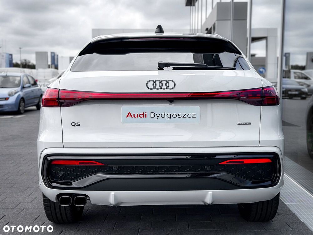 Audi Q5 Sportback - 12