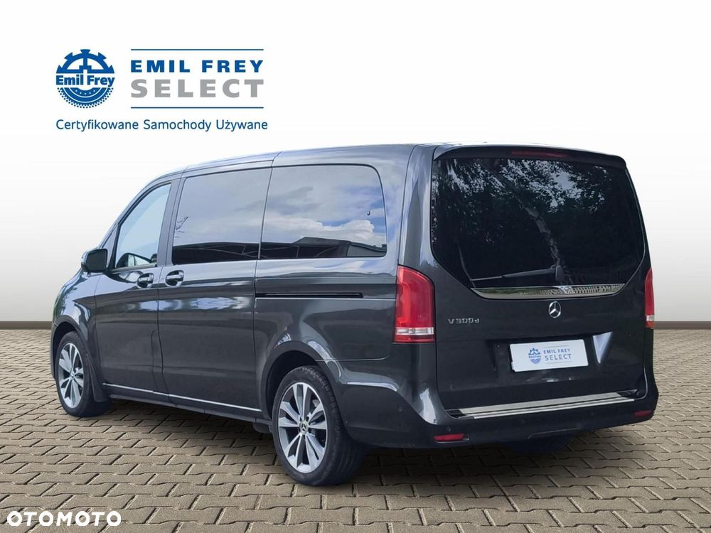 Mercedes-Benz Klasa V - 5