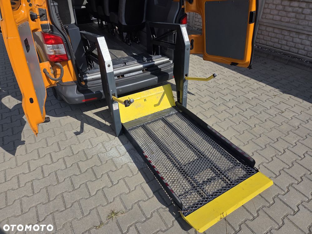 Volkswagen Transporter T5 TDI L2H2 - 18