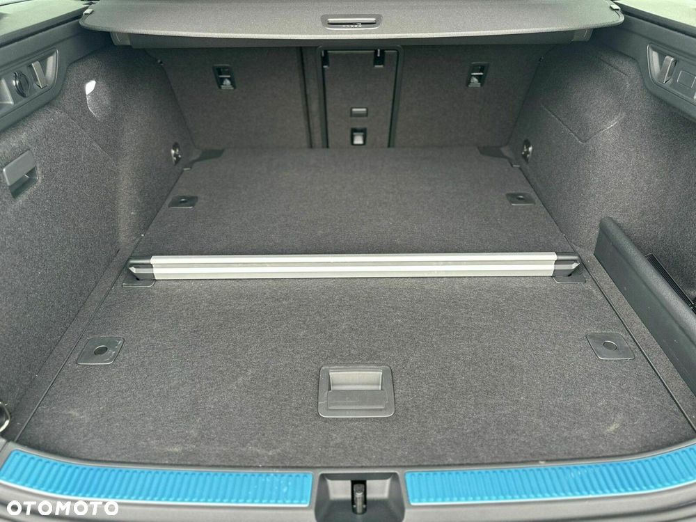 Volkswagen Passat - 6