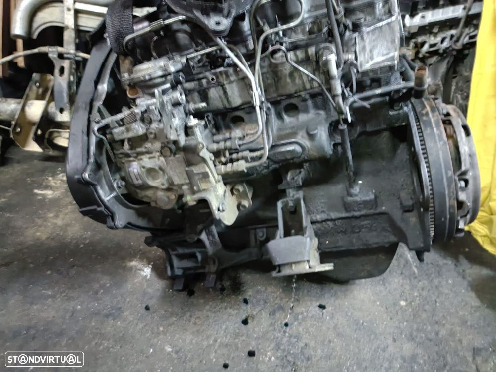 Mitsubishi Pajero 2.5 TDi GLS - 48