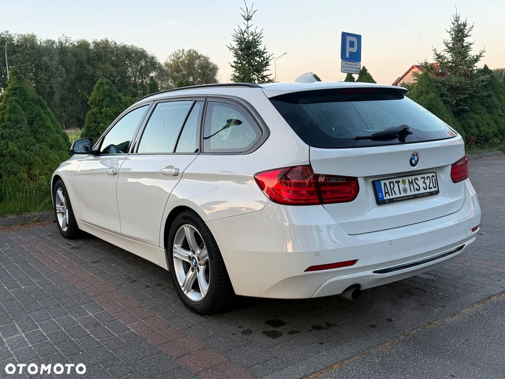 BMW Seria 3 316i Sport Line - 9