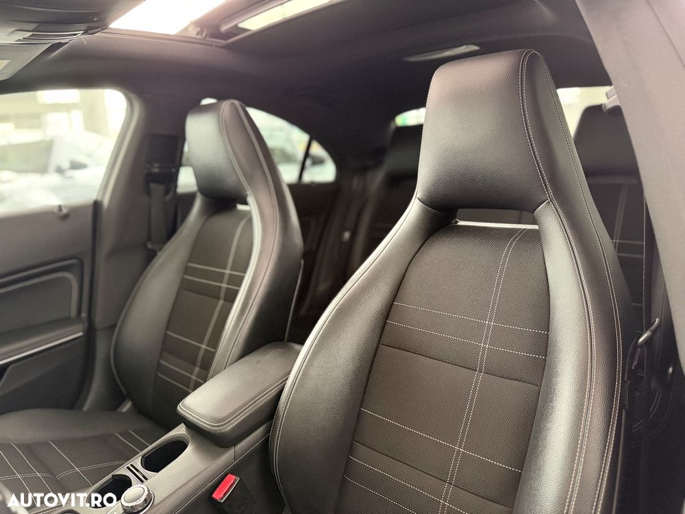 Mercedes-Benz CLA 180 UrbanStyle Edition - 15