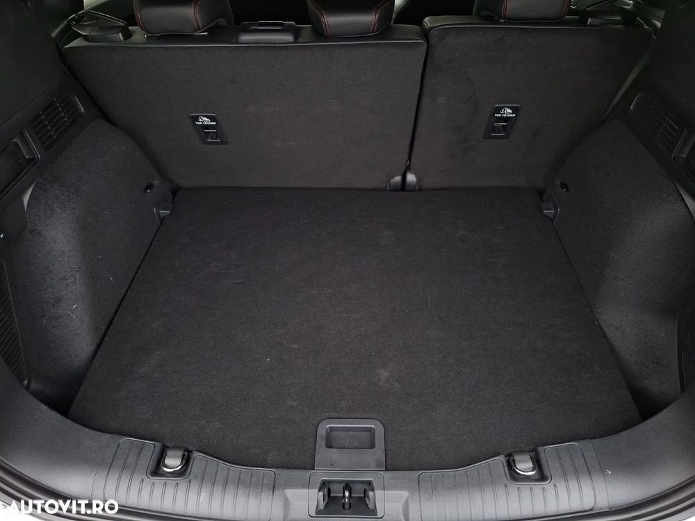 Ford Kuga 1.5 EcoBoost FWD ST Line - 27