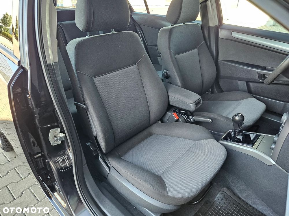 Opel Astra 1.4 - 7