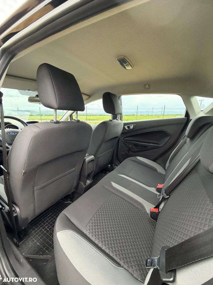 Ford Fiesta 1.5 TDCi Titanium - 8