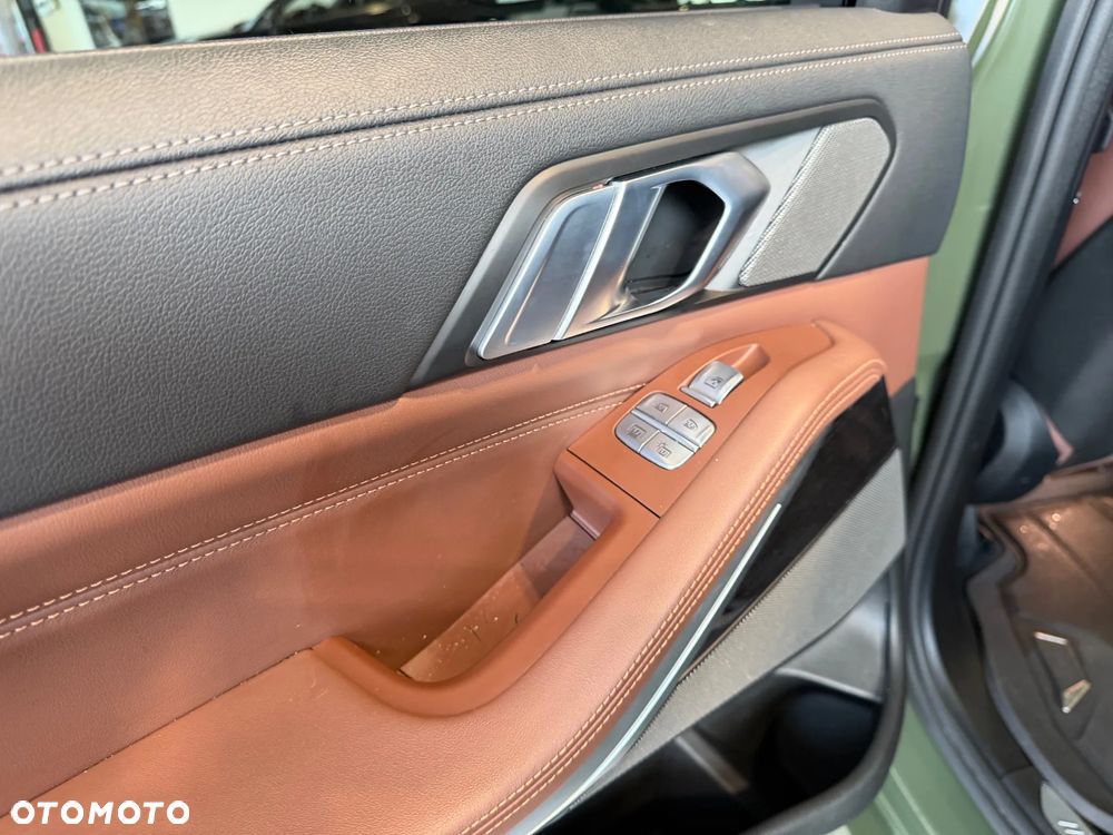 BMW X7 - 22