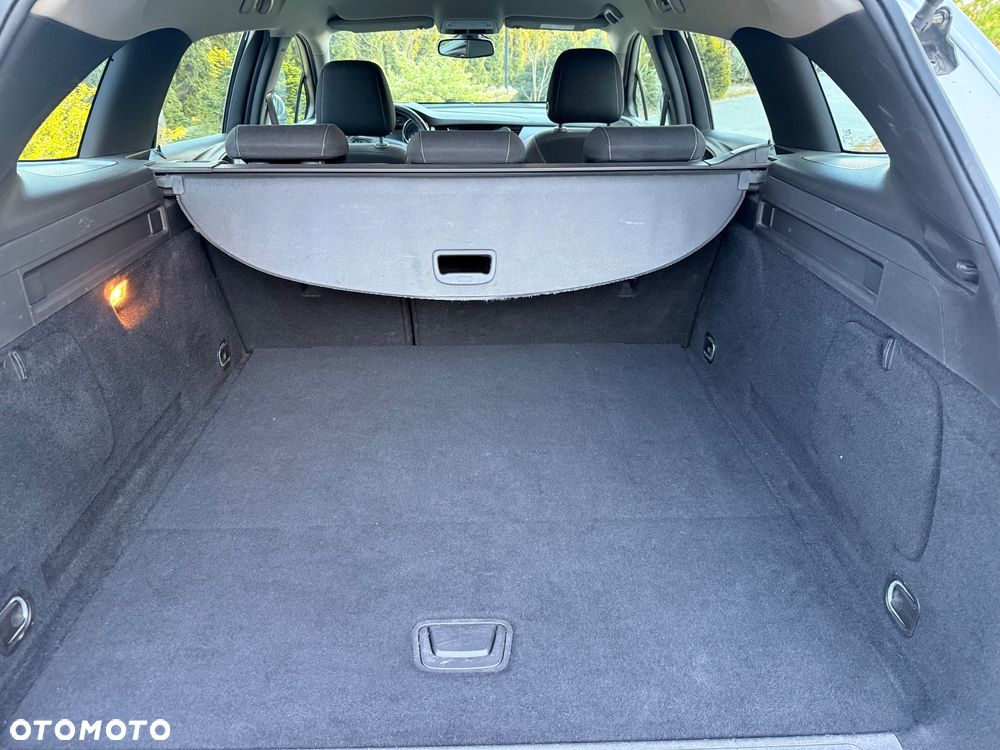 Opel Astra 1.6 CDTI 120 Lat S&S - 32
