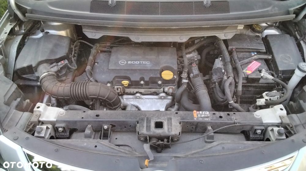 Opel Zafira Tourer 1.4 Turbo ecoFLEX Start/Stop Innovation - 32