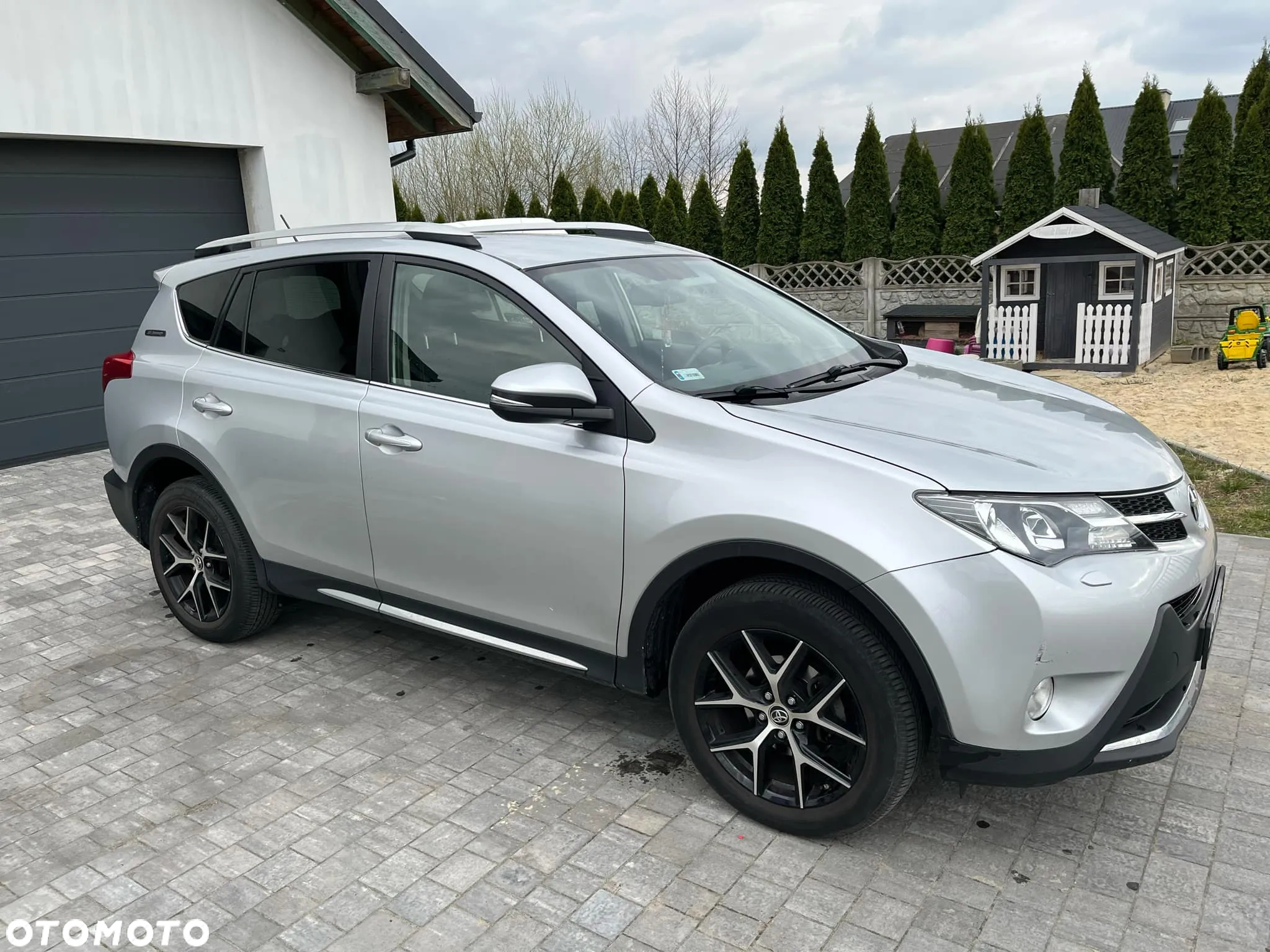 Toyota RAV4 - 2