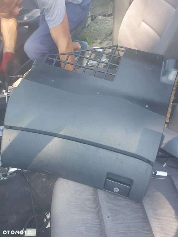 Audi A4 B5 lift Schowek pasażera