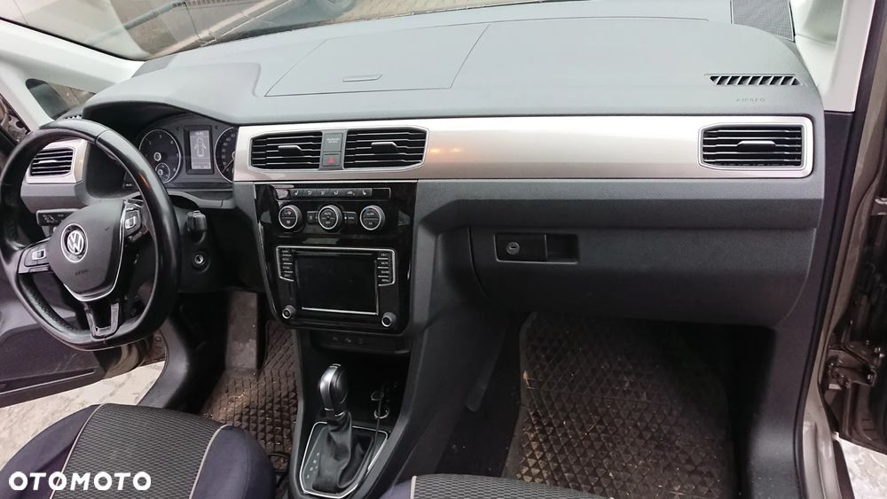 Volkswagen Caddy 2.0 TDI Comfortline DSG - 6