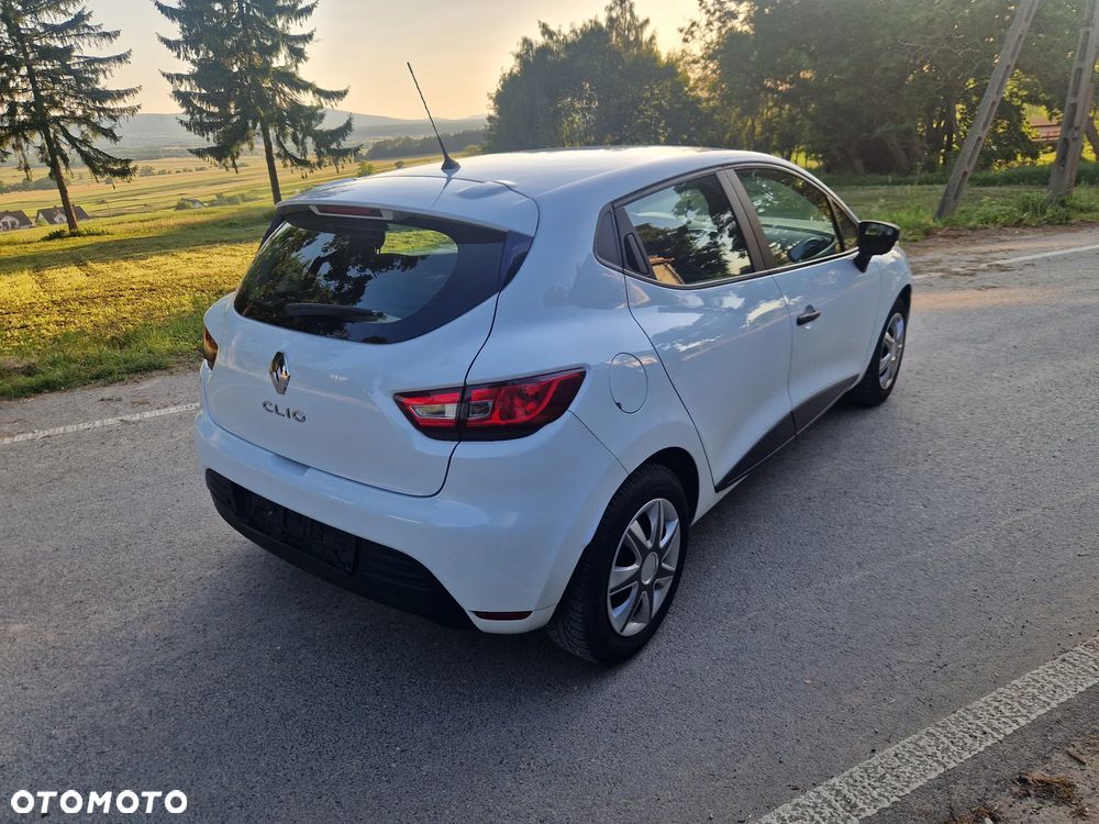 Renault Clio 0.9 TCe Alize - 11