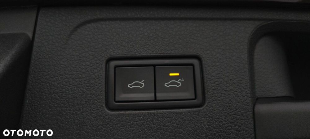 Volkswagen Passat - 13