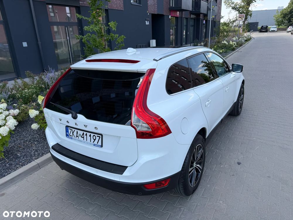 Volvo XC 60 D4 Geartronic Summum - 8