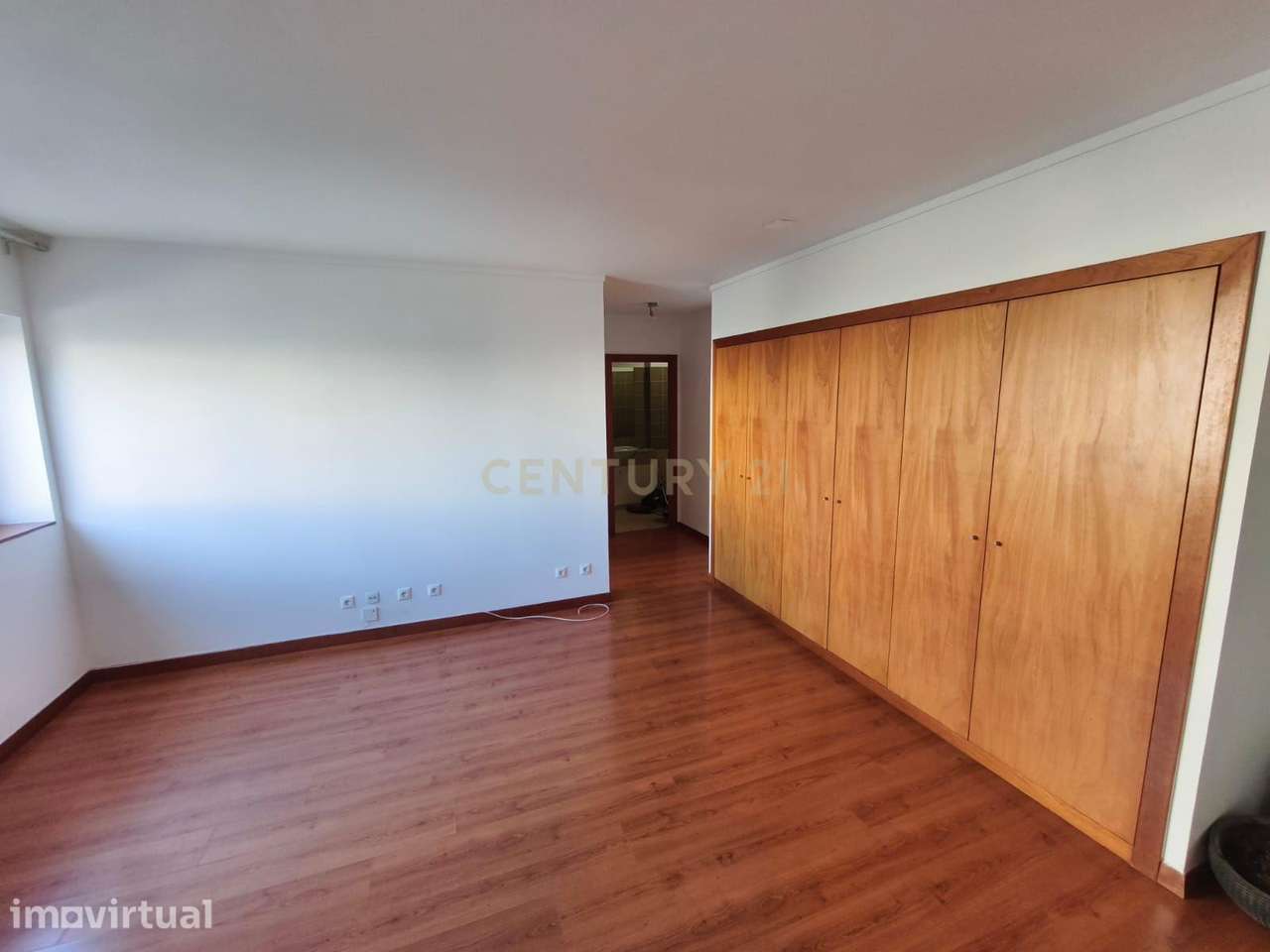 Apartamento T1 com Garagem e Arrecadação no Condomínio São Gonçalo par - Grande imagem: 4/20