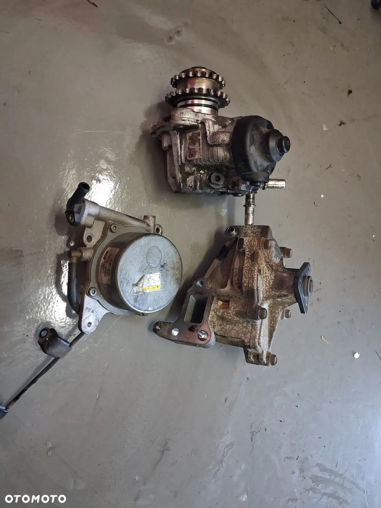 Hyundai tucson kia sportage 2.0 crdi pompa paliwa wody vacum 33100-2f0000 0445110511