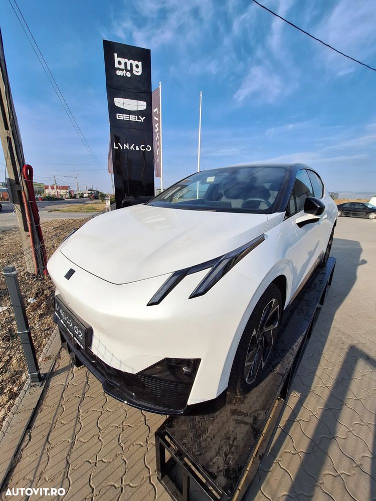 Lynk&Co 02