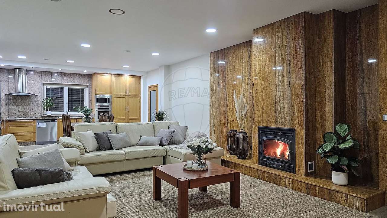 Moradia T5 para venda - Grande imagem: 2/36