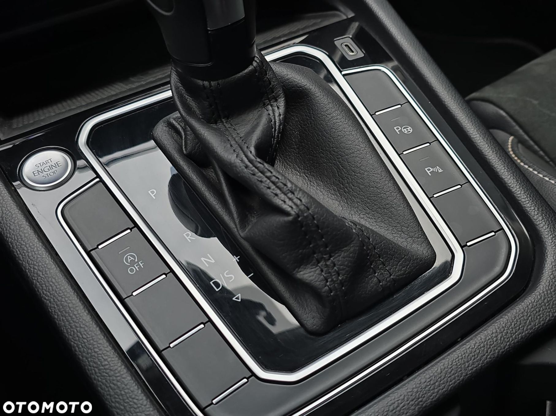 Volkswagen Passat 2.0 TDI EVO Elegance DSG - 19