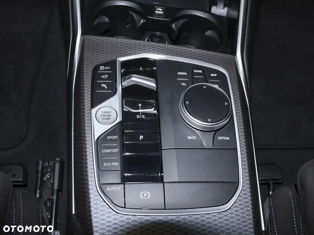 BMW Seria 3 318i M Sport - 6