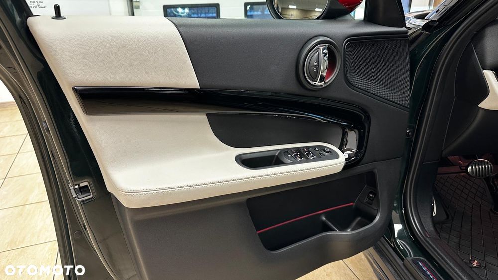 MINI John Cooper Works ALL4 sport - 9