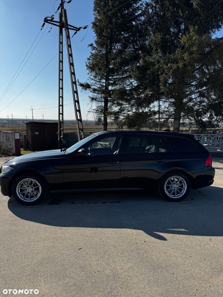 BMW Seria 3 318d - 2