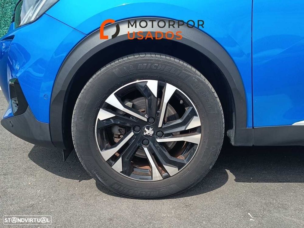 Peugeot e-2008 50 kWh GT - 11