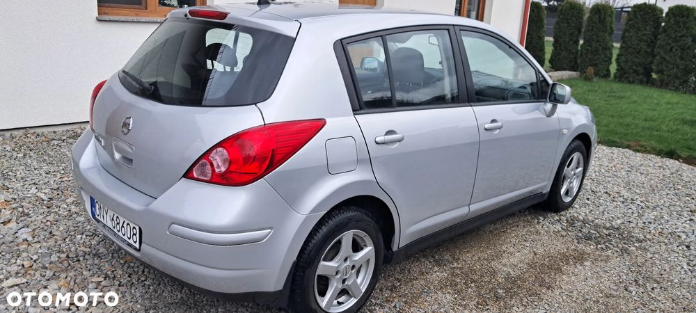 Nissan Tiida 1.8 acenta - 5