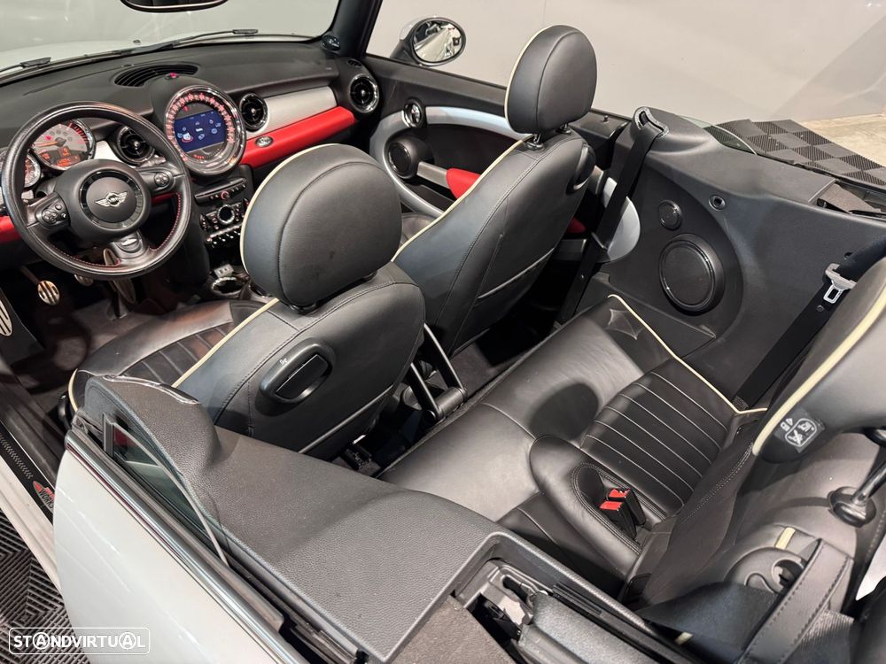 MINI 3 Portas John Cooper Works 153g - 17