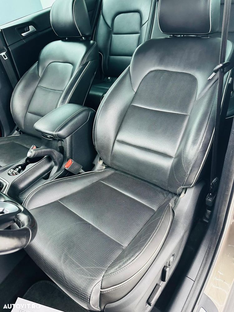 Kia Sportage 1.6 GDI 2WD DREAM-TEAM EDITION - 23
