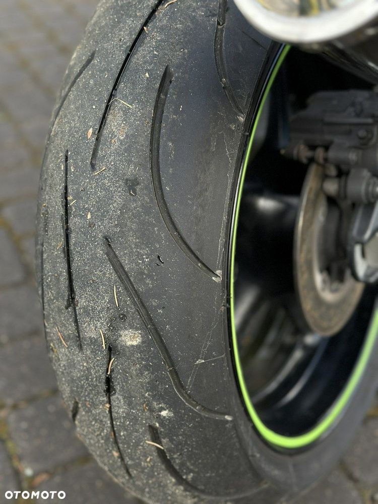 Yamaha R6 - 21