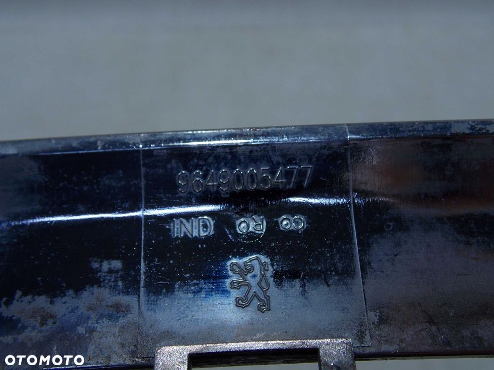 PEUGEOT 607 LIFT 05- LISTWA CHROM ZDERZAKA PRZOD 9649005477 - 7