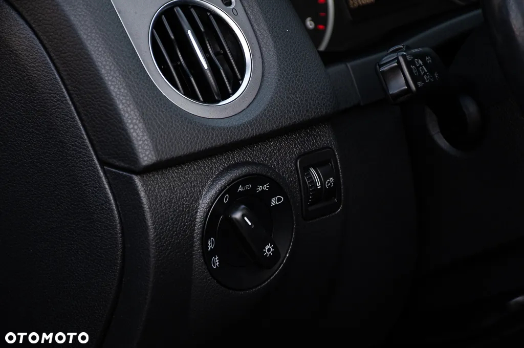 Volkswagen Tiguan 2.0 TDI DPF 4Motion Sport & Style - 30