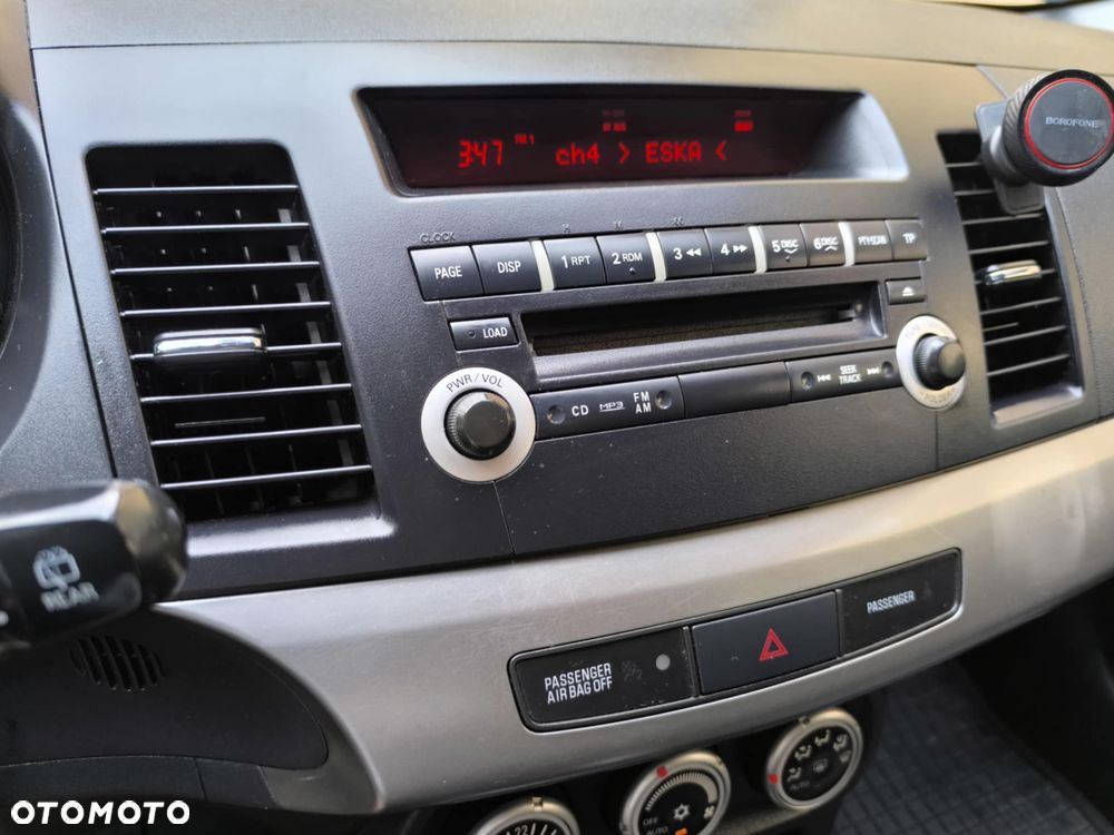 Mitsubishi Lancer - 18