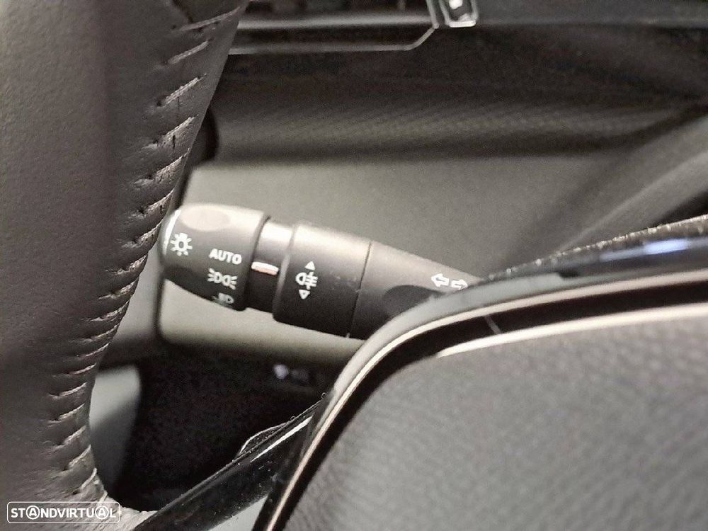 Peugeot 308 SW 1.2 Hybrid Style e-DCS6 - 13