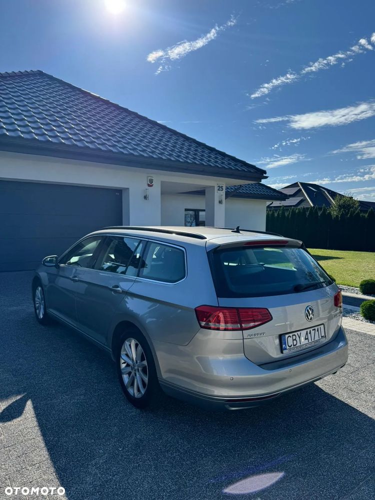 Volkswagen Passat Variant 2.0 TDI BMT Comfortline - 24