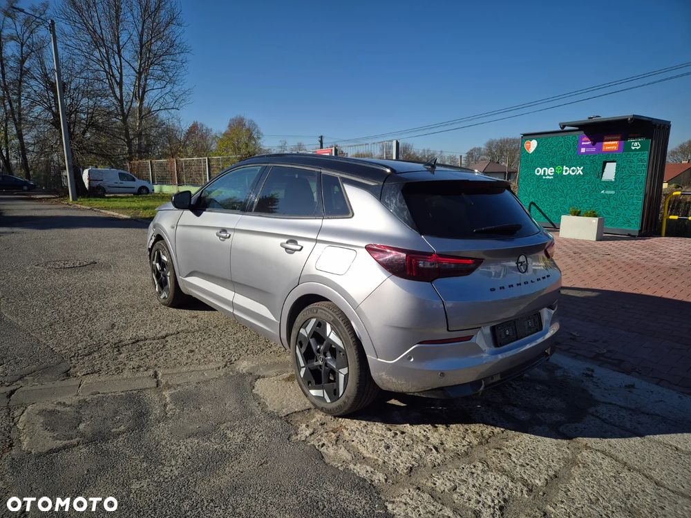 Opel Grandland Plug-in-Hybrid4 1.6 DI Automatik GS Line - 4