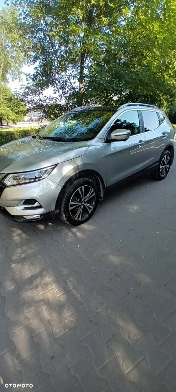 Nissan Qashqai 1.3 DIG-T N-Connecta - 2