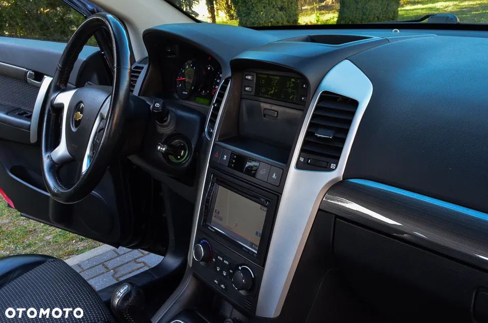Chevrolet Captiva 2.4 2WD 7 Sitzer LS Family Edition - 31