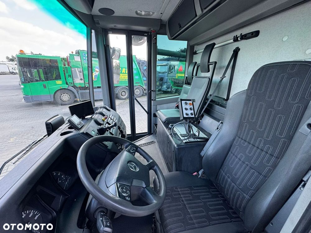 Mercedes-Benz Econic - 20