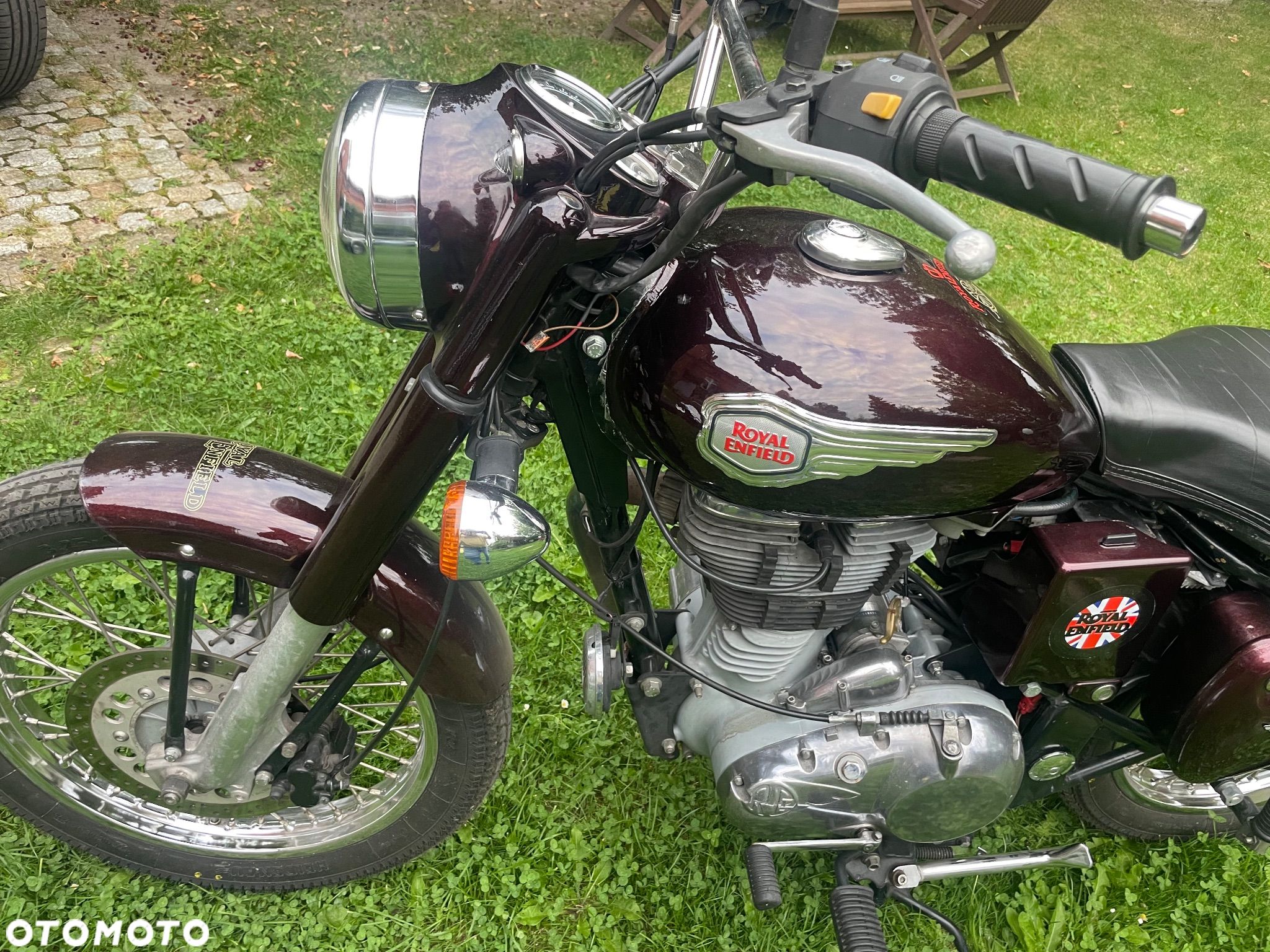 Royal Enfield Bullet - 1