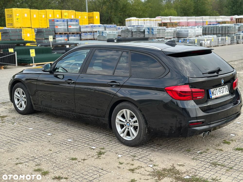 BMW Seria 3 320d Touring Efficient Dynamics Edition - 6