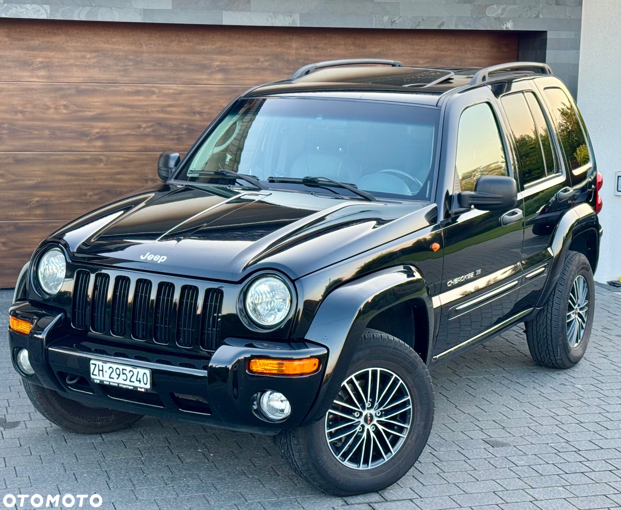 Jeep Cherokee 3.7L Limited - 1