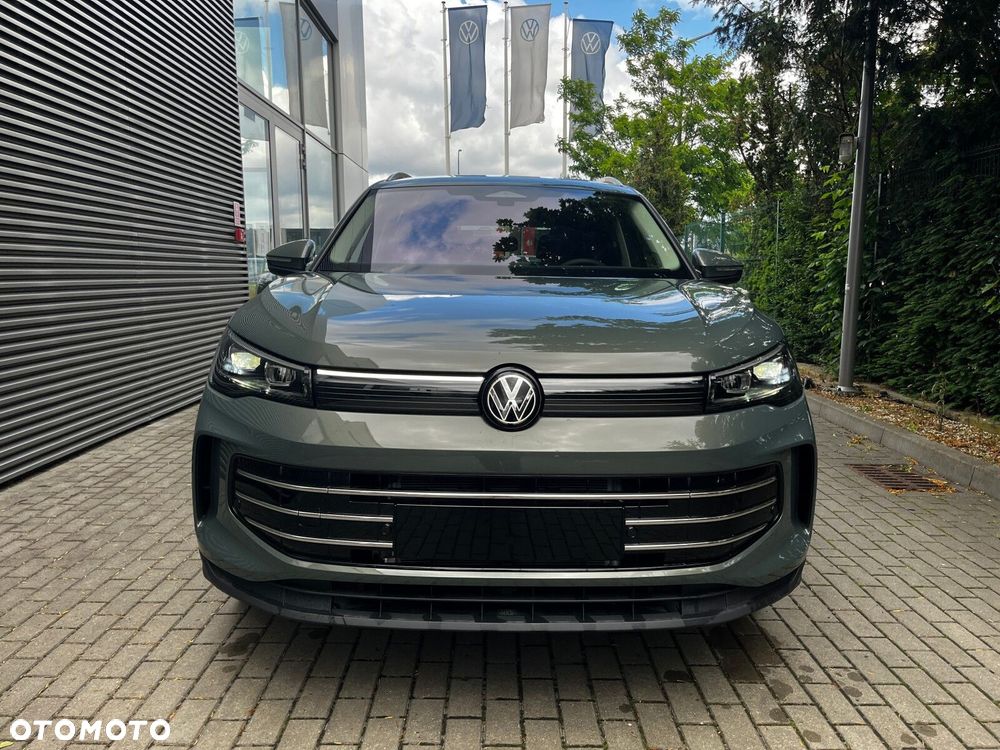 Volkswagen Tiguan - 15