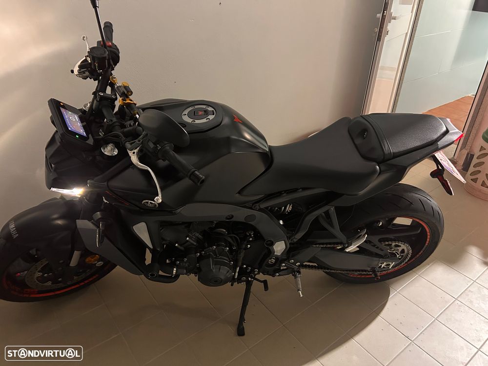 Yamaha MT-09 - 2