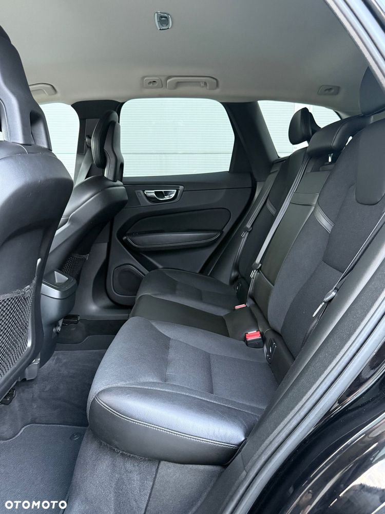 Volvo XC 60 D4 AWD Geartronic Momentum - 21