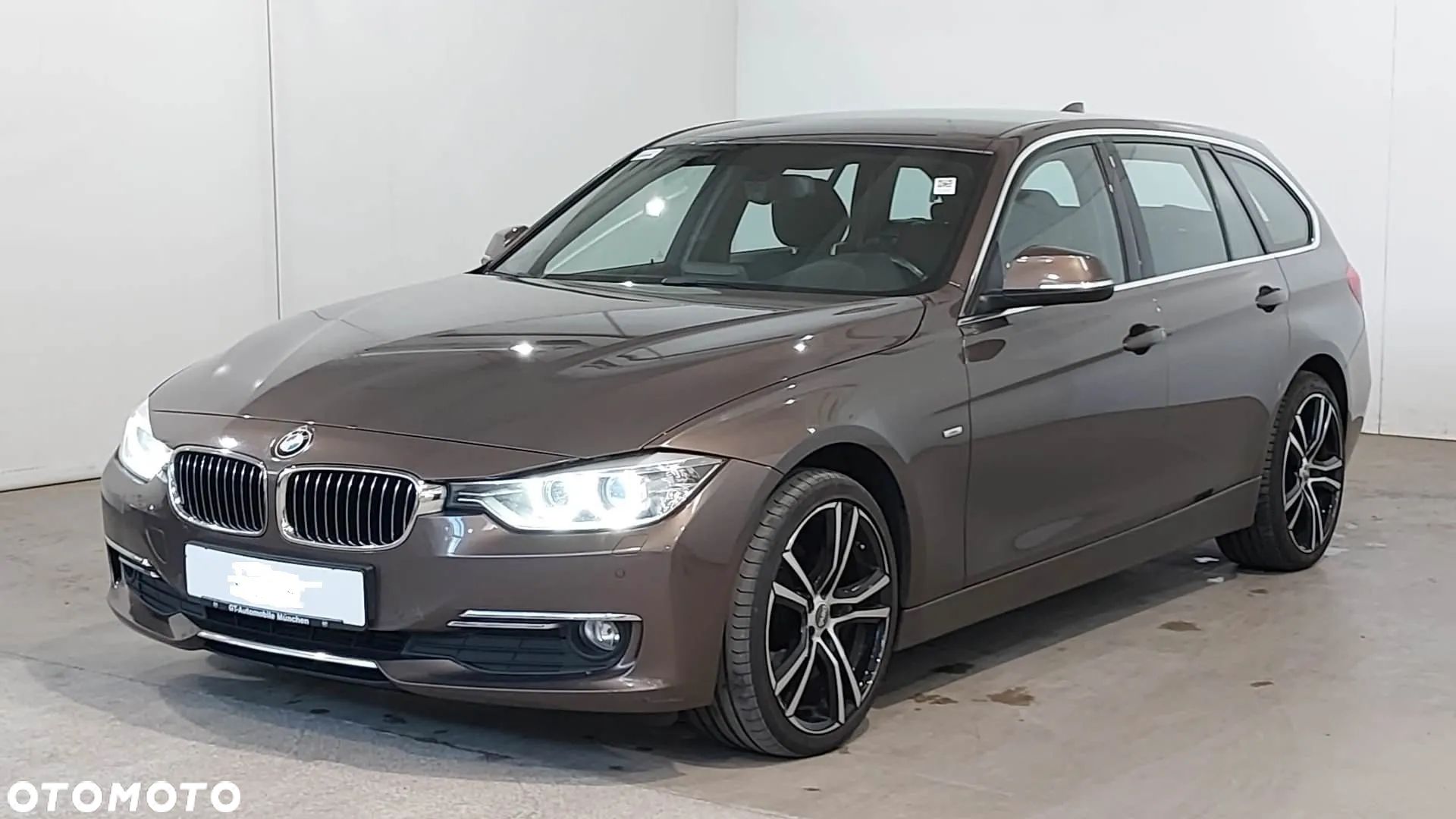 BMW Seria 3 320d Touring Luxury Line - 1