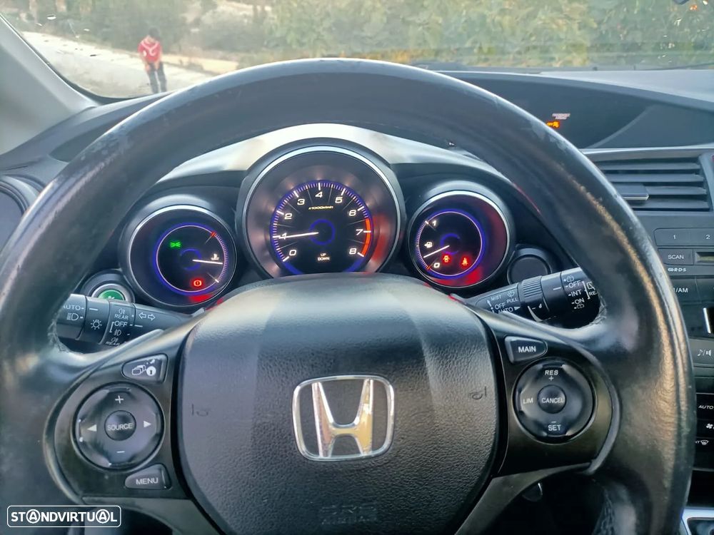Honda Civic 1.4 i-VTEC Sport - 6